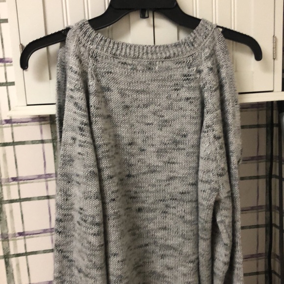 New York bare shoulder sweater - Picture 5 of 5